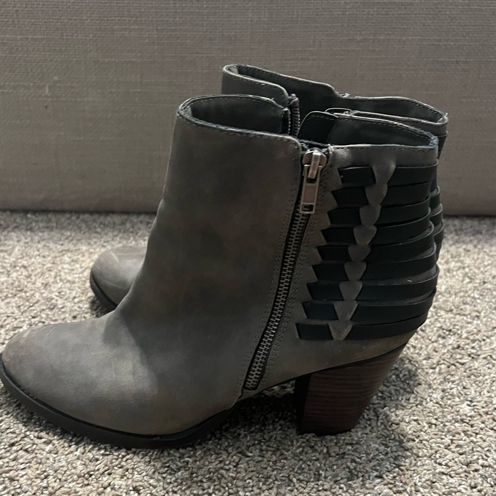 Gray heeled booties size 10 - Picture 3 of 4